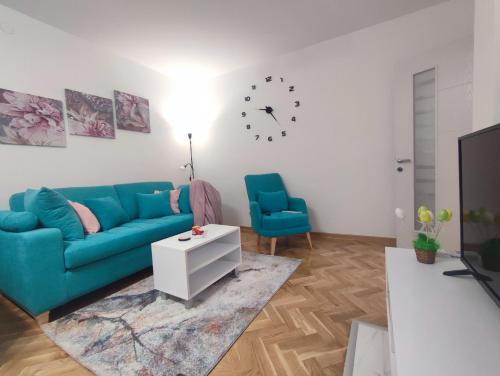 Apartman PINA Vrnjacka Banja stan na dan smestaj u Olimpijskoj kod akva parka Raj sa decijim kreveticem terasom parkingom